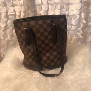 Authentic Louis Vuitton purse